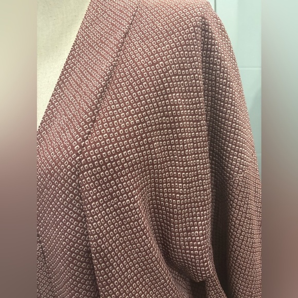 Gorgeous Vintage Japanese Kimono - Picture 9 of 17